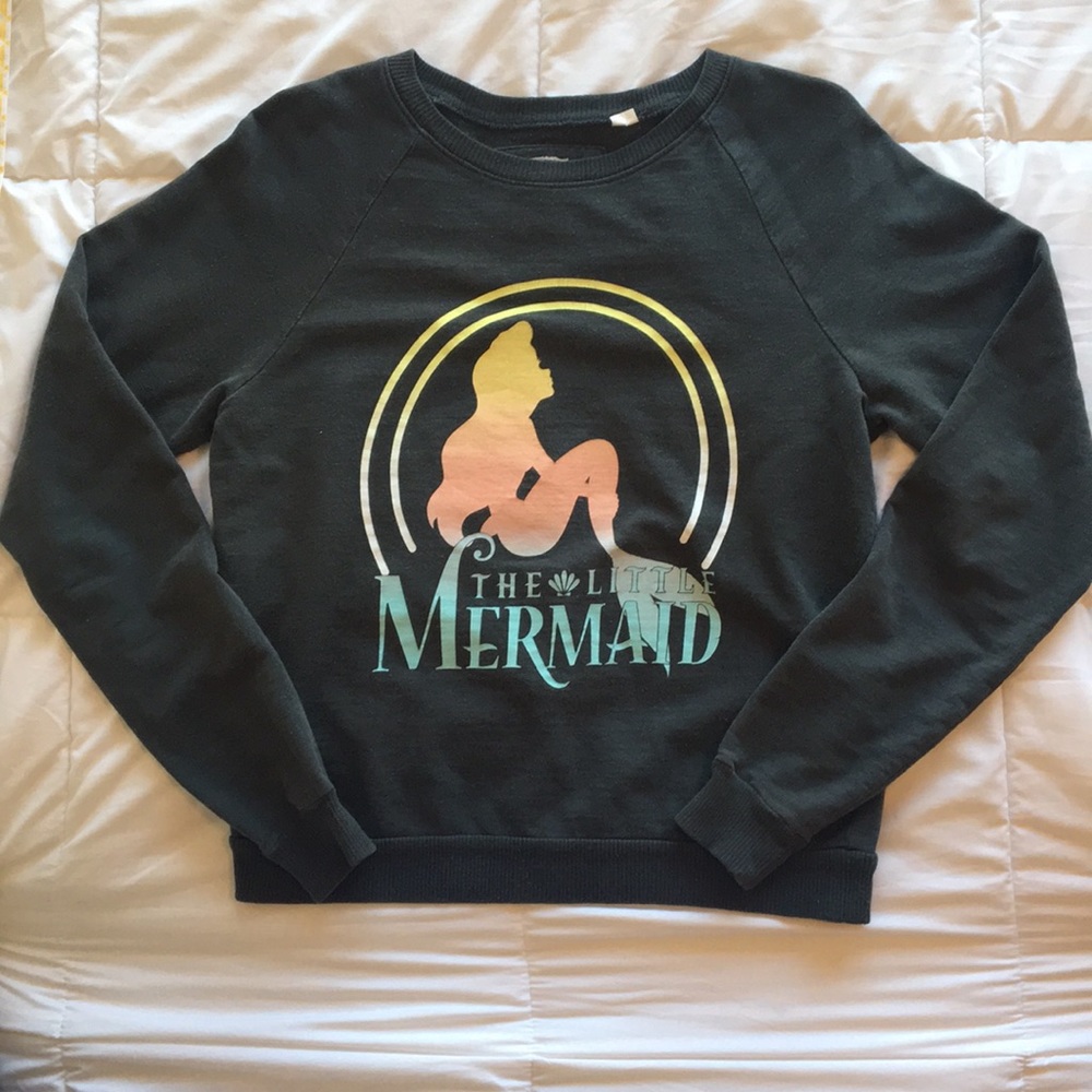 Graphic long sleeve